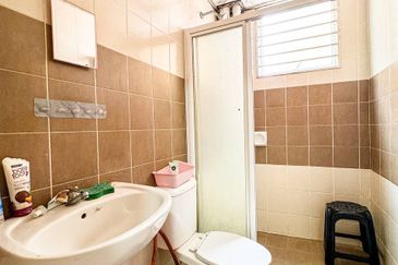 Villa Residence @ Goodview Heights