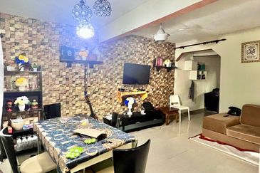 Villa Residence @ Goodview Heights