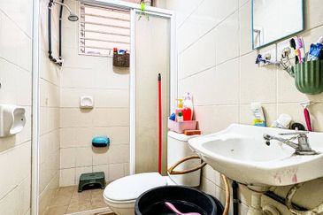 Villa Residence @ Goodview Heights