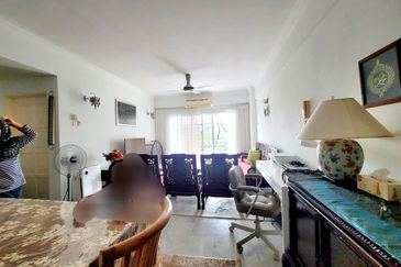 Emerald Hill, Taman Bukit Indah