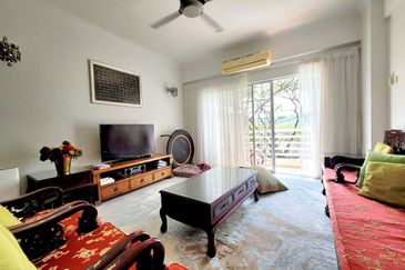 Emerald Hill, Taman Bukit Indah