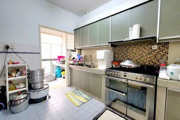 Emerald Hill, Taman Bukit Indah