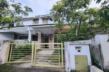 Kota Puteri, Batu Arang