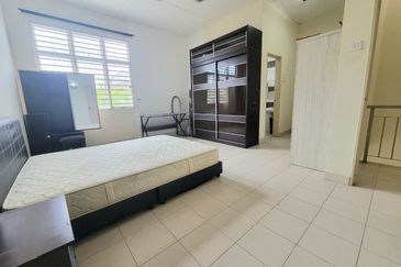 Kota Puteri, Batu Arang