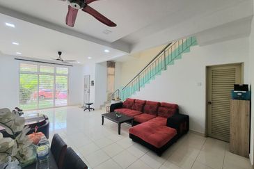 Kota Puteri, Batu Arang