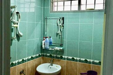 Bandar Tun Hussein Onn