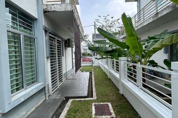 Jalan SP 10 @ Bandar Saujana Putra