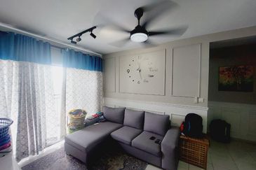 Residensi Laguna Biru 2