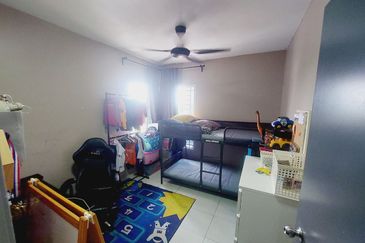 Residensi Laguna Biru 2