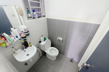 Residensi Laguna Biru 2