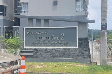 Residensi Laguna Biru 2
