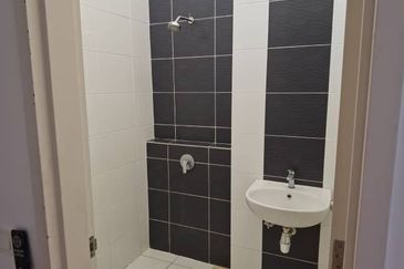 Cradleton @ Eco Majestic