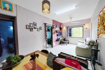 Taman Kajang Sentral (TKS Business Centre)