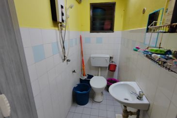 Taman Kajang Sentral (TKS Business Centre)