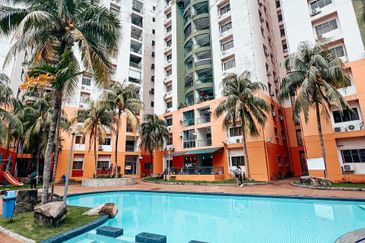 City Garden Palm Villa Condominium