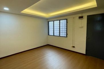 Kondo Rakyat (Desa Pantai Flat)