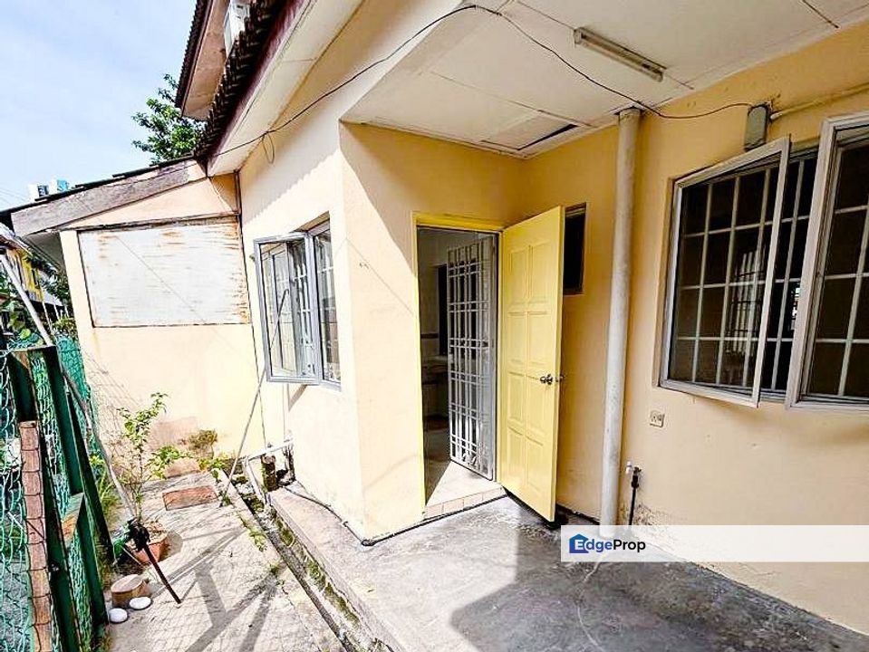 2 Storey Terrace Taman Taming Emas, Sg Chua Kajang, Selangor, Kajang