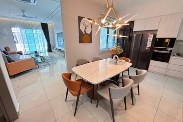 Gated Guarded 28 x 75 Gated Guarded Double Storey House nr Gapam Ayer Keroh Melaka 