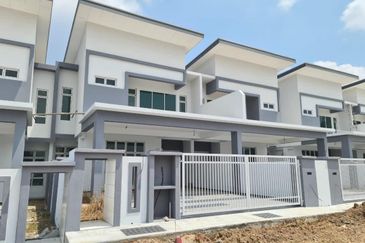 Freehold Gated Guarded Double Storey House nr Bukit Gambir Muar Johor