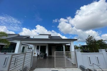 Freehold Single Storey Semi D Completed House nr Cheng Sungai Udang Melaka