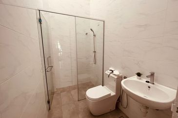 Freehold Single Storey Semi D Gated Guarded nr Jasin Bemban Ayer Keroh Muar Melaka