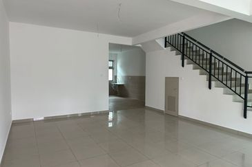 Rumah Baru dan Siap Freehold Dua Tingkat di Bertam Cheng Tanjung Minyak Melaka