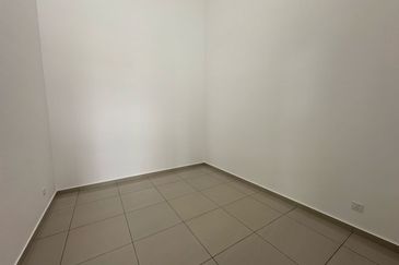 Freehold Gated Guarded Single Storey House nr Jasin Ayer Keroh Melaka