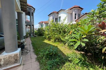 Facing Field Ujong Pasir Double Storey Semi D nr Permatang Pasir Ujong Pasir Melaka