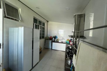 Facing Field Ujong Pasir Double Storey Semi D nr Permatang Pasir Ujong Pasir Melaka