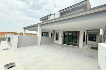 28 x 75 Gated Guarded Double Storey House nr Ayer Keroh Bukit Katil Mitc Melaka