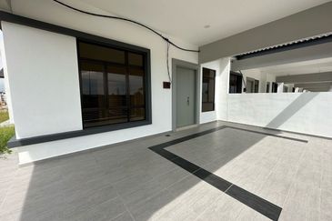 100% FULL LOAN Freehold Single Storey Terrace Bemban Mydin Jasin Botani