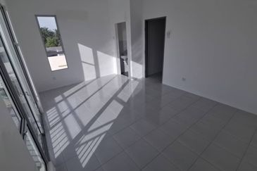 FREEHOLD🔥RM0 Downpayment Double Storey Bemban Near Mydin Jasin Serkam