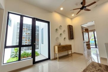 Completed Gated Guarded Double Storey nr Ayer Keroh BembanTiara Golf Melaka