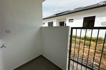 FULL LOAN Freehold Single Storey With Zero Booking Bemban Jasin Melaka