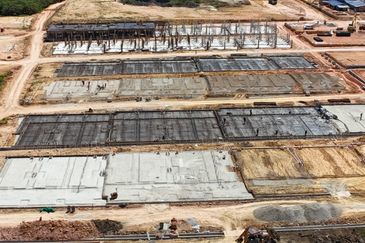 Freehold Freehold Double Storey House nr Merlimau Serkam Muar Alai Melaka Town