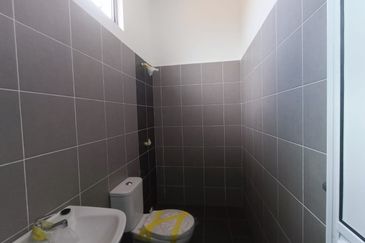 Freehold Double Storey House nr Bukit Katil Tehel Ayer Keroh Melaka