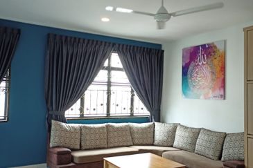 Freehold Bumi Lot Bungalow woth Swimming Pool nr Paya Rumput Perdana Melaka