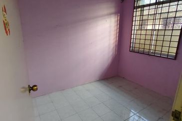 Single Storey House at Pengkalan Alor Gajah Melaka