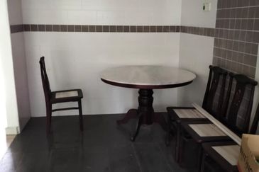 FREEHOLD RENOVATED & EXTEND Double Storey nr Senawang Seremban