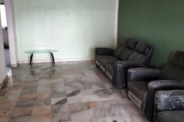 FREEHOLD RENOVATED & EXTEND Double Storey nr Senawang Seremban