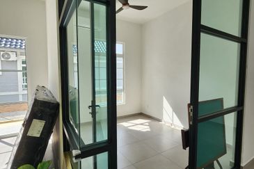 Single Storey Bungalowat Anjung Gapam Ayer Keroh Melaka