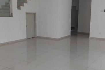 Freehold Gated Guarded Double Storey Bungalow at Paya Rumput nr Cheng Melaka