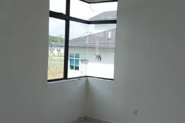 Freehold Gated Guarded Double Storey Bungalow at Paya Rumput nr Cheng Melaka