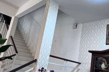 Freehold Move in Condition Double Storey House at Jasin Melaka