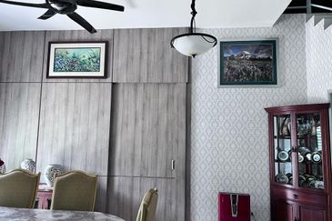 Freehold Move in Condition Double Storey House at Jasin Melaka