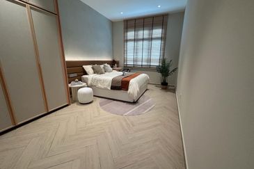 Freehold Gated Guarded Near to Town Double Storey House at Cheng Paya Rumput Lotus Melaka