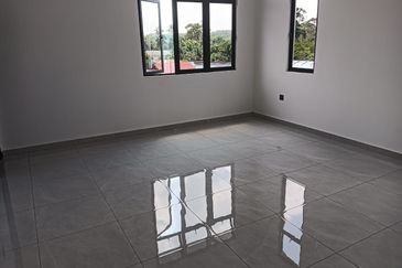 Gated Krubong Area Double Storey House nr Krubong Stadium Hang Jebat Krubong Melaka Town