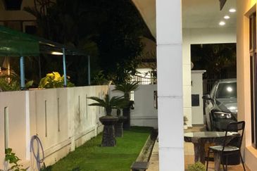 Gated Guarded Double Storey Bungalow nr Ozana MITC Ayer Keroh Melaka