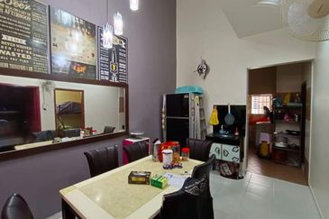 RM3xxk Move in Condition Single Storey House at Krubong Jaya Melaka