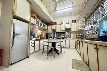 Freehold Double storey Bungalow nr Klebang Kota Laksamana Melaka Town 